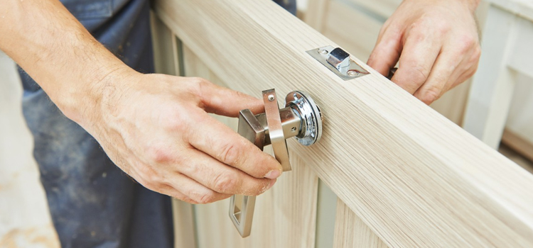 interior door repair Newark